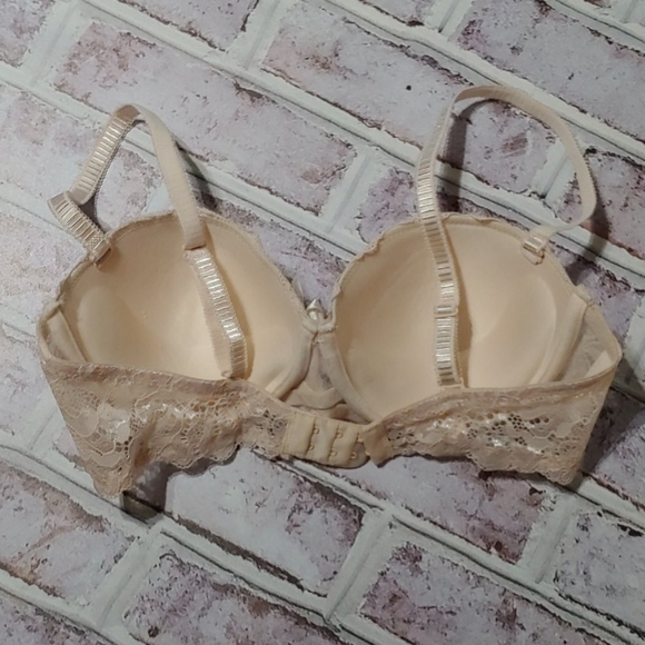 Marilyn Monroe bra - Picture 2 of 3